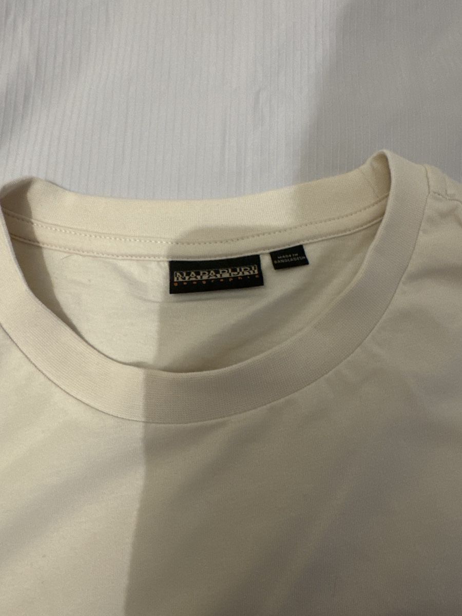 T-shirt: Napapijri – Usato da Menzingen venduto da Dali2504 1