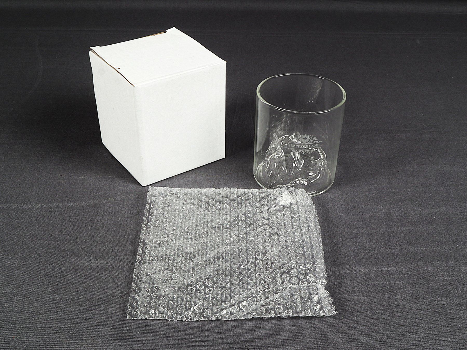 Bicchieri: Whisky Glas mit Berg im inneren – Nuovo (secondo la descrizione) da Steinen venduto da Restwert_Steinen
