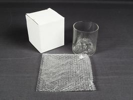 Whisky Glas mit Berg im inneren