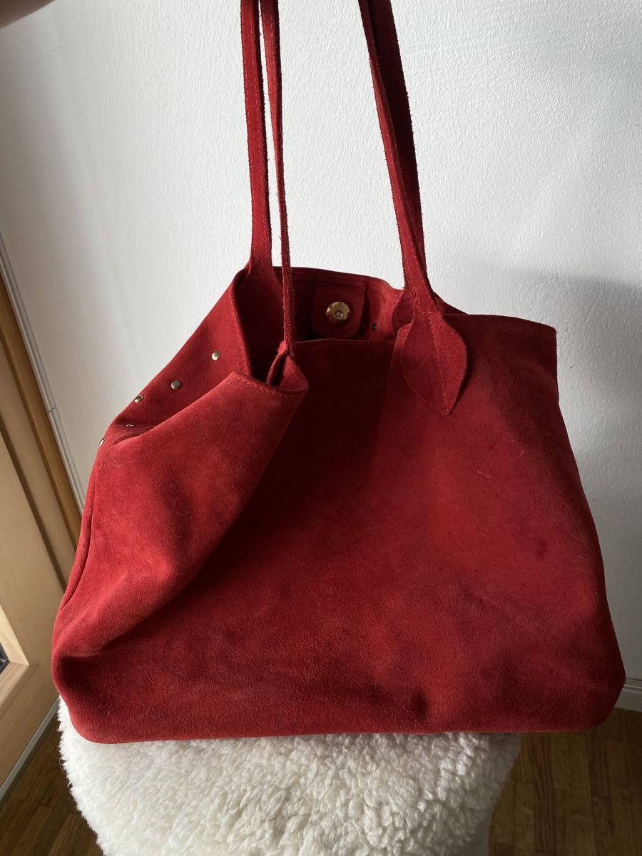 Borse da donna: Sandro Ferrone tote bag, red suede with gold studs! – Usato da Münchringen venduto da loo_b7bd 5