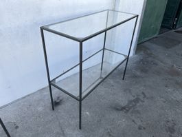 Minimalistisches Regal Glas Metall