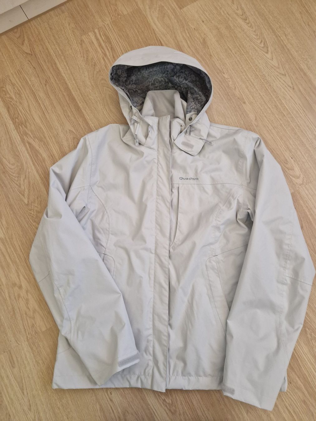 Decathlon Giacche: Regenjacke / Windjacke Quechua M – Usato da Giswil venduto da movo08