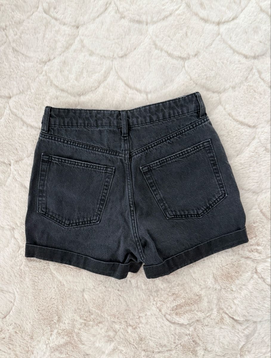 H&M Jeans: Shorts H&M – Gebraucht aus Dietikon von tsela77 1