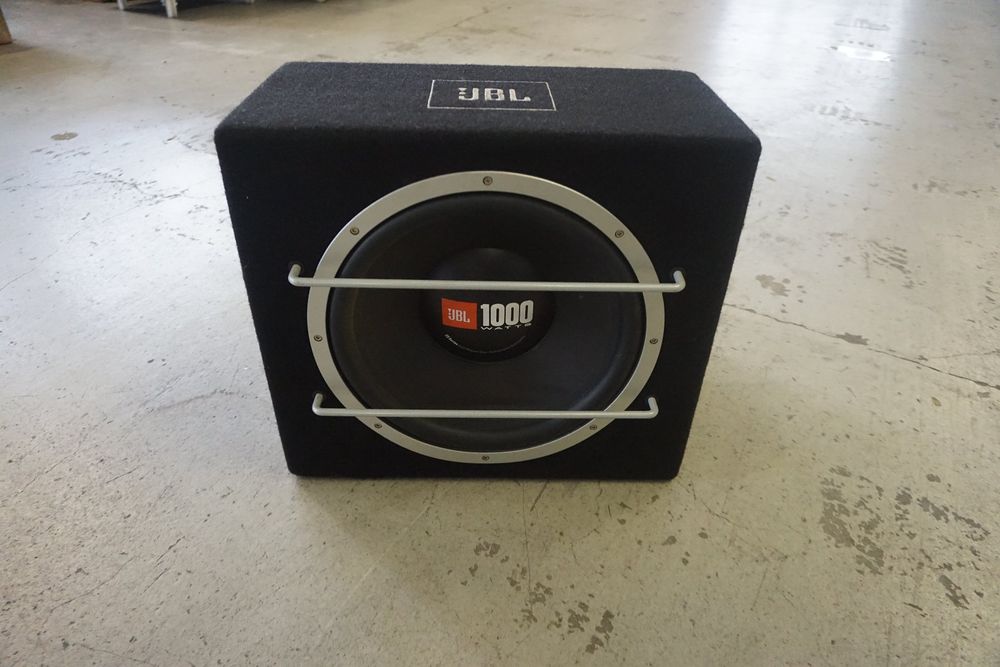 Subwoofer JBL 1000 Watt | Kaufen auf Ricardo