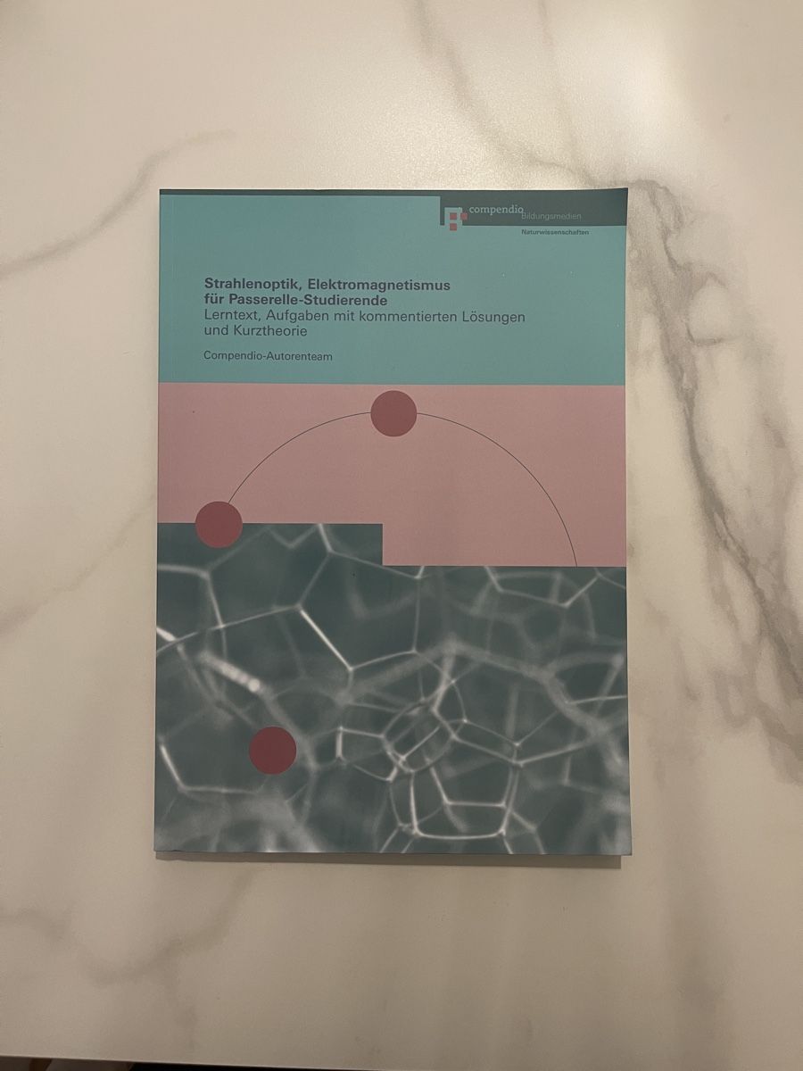 Livres: Strahlenoptik Elektromagnetismus – Neuf avec emballage d'origine à St. Gallen par absky