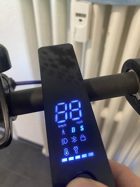 Scooter: Xiaomi Mi Electric Scooter 3 – Usato da Bern venduto da noname__ 2