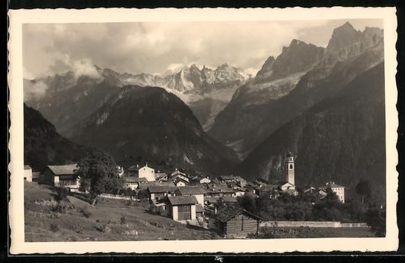 Cartoline postali: Soglio, Ortsansicht mit Bondascagruppe – Usato da Berlin venduto da bartko-reher