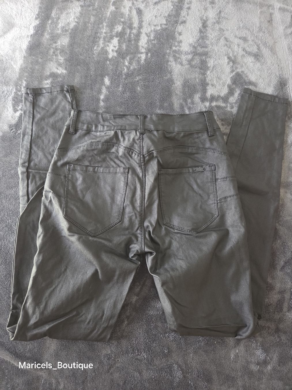 Jeans: FB Sister Trousers Black size 27  – Gebraucht aus Winterthur von Maricels_Boutique 3