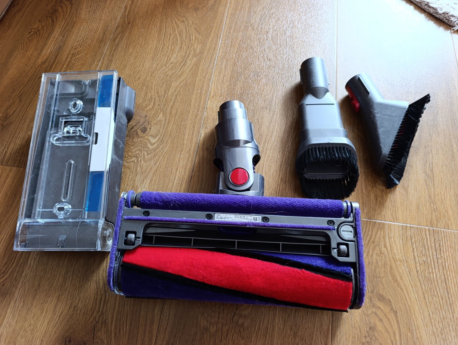 Dyson Aspirateurs & Accessoires: Dyson Staubsauger Zubehör – Neuf (Voir description) à Silvaplana par Suomi3101 1