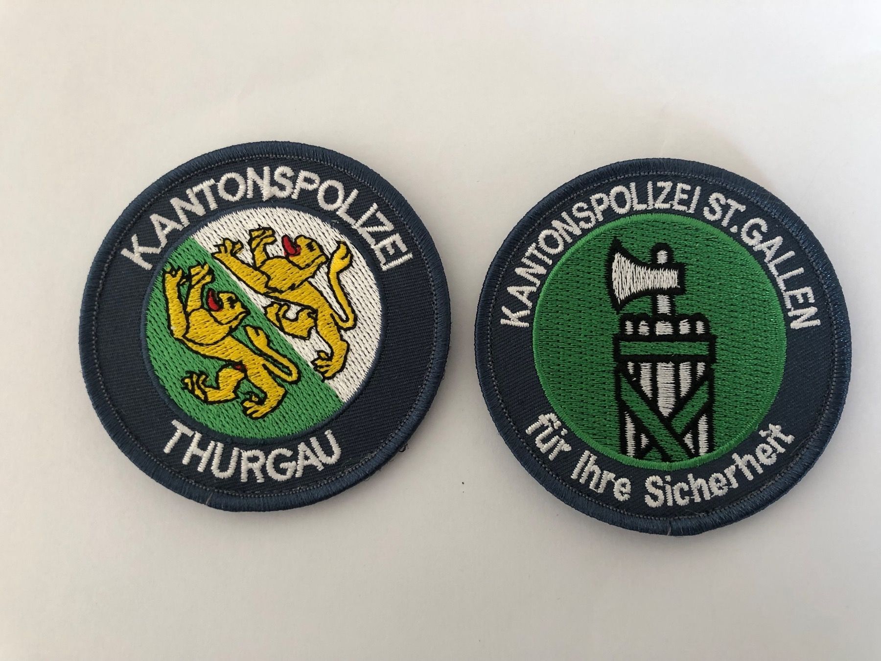 Plaquettes & Badges: Patch/Abzeichen Kapo SG + TG (Lot) – Neuf (Voir description) à Rheineck par Vitzi