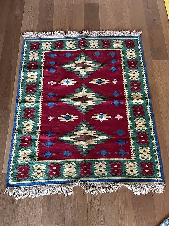 Teppiche: Tapis kilim  – Gebraucht aus Choulex von superposition