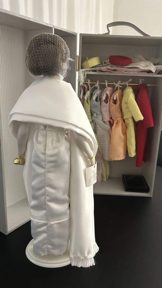 Puppen: Sammler Puppe Jackie Kennedy – Gebraucht aus Thalwil von Centrone 2