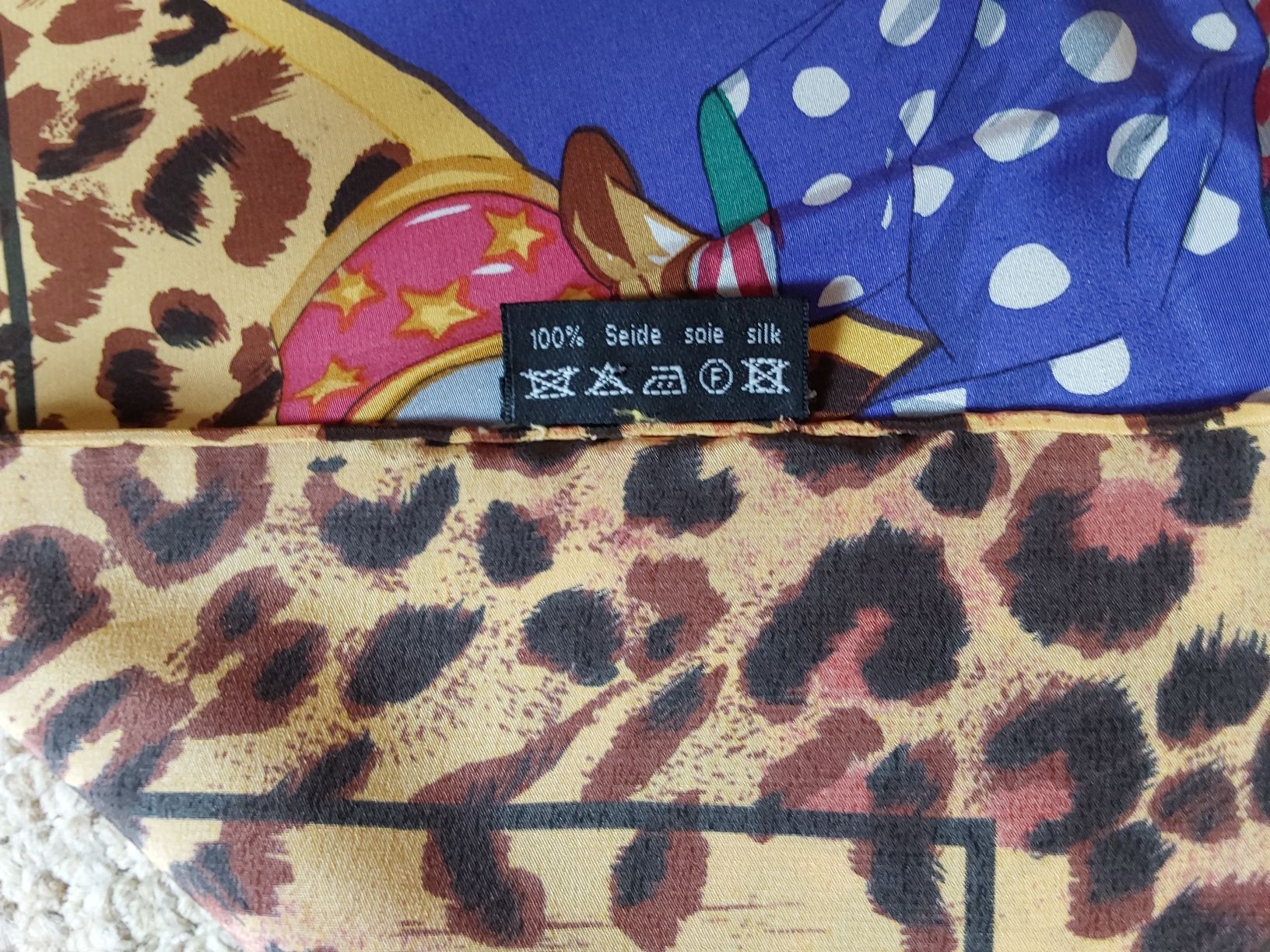 Foulard & Sciarpe:  CHRIS ARNOLD.Foulard 100%  Seide 90x90cm. – Usato da Steinach venduto da Chilli1957 2