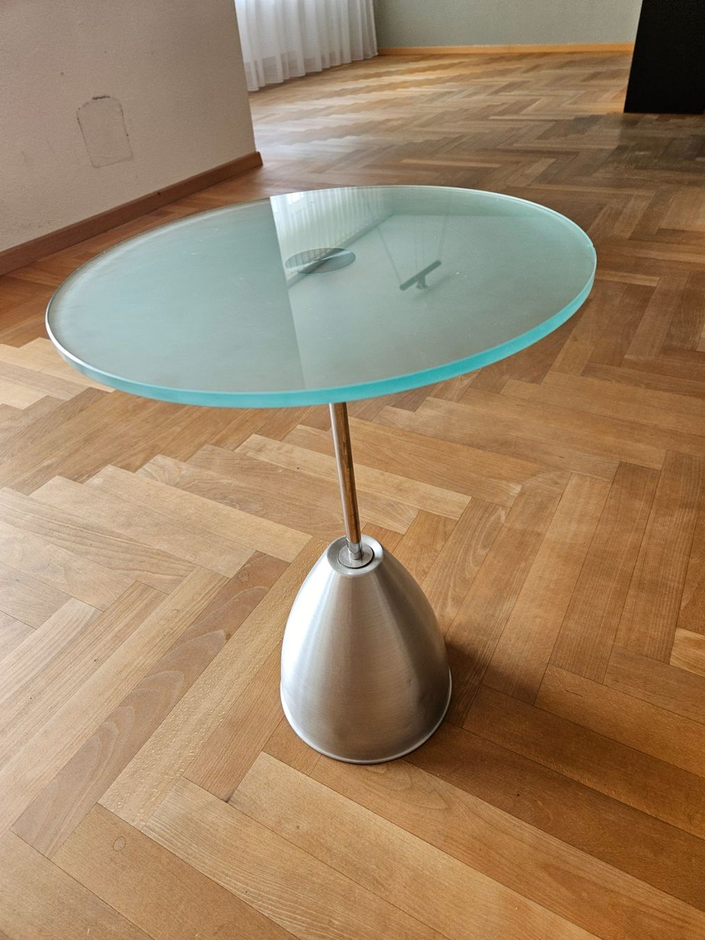 Tische: Beistelltisch – Gebraucht aus Hausen am Albis von m.mue13