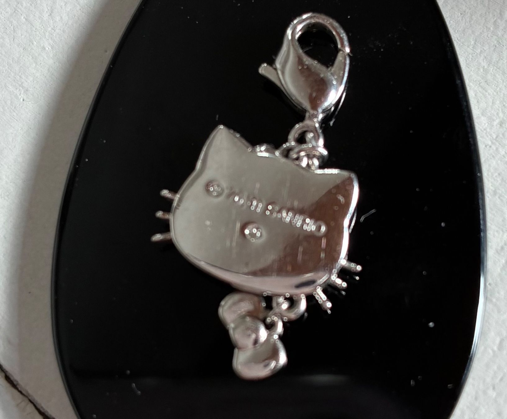 Swarovski Pendentifs: Swarovski Charm Anhänger Hello Kitty RAR – Neuf (Voir description) à Oberstammheim par pitipiti 1