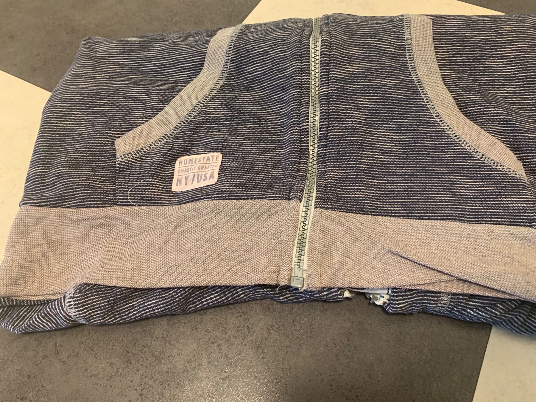 Vestes & Manteaux: Jäggli – D'occasion à Luzern par Boudin03 5