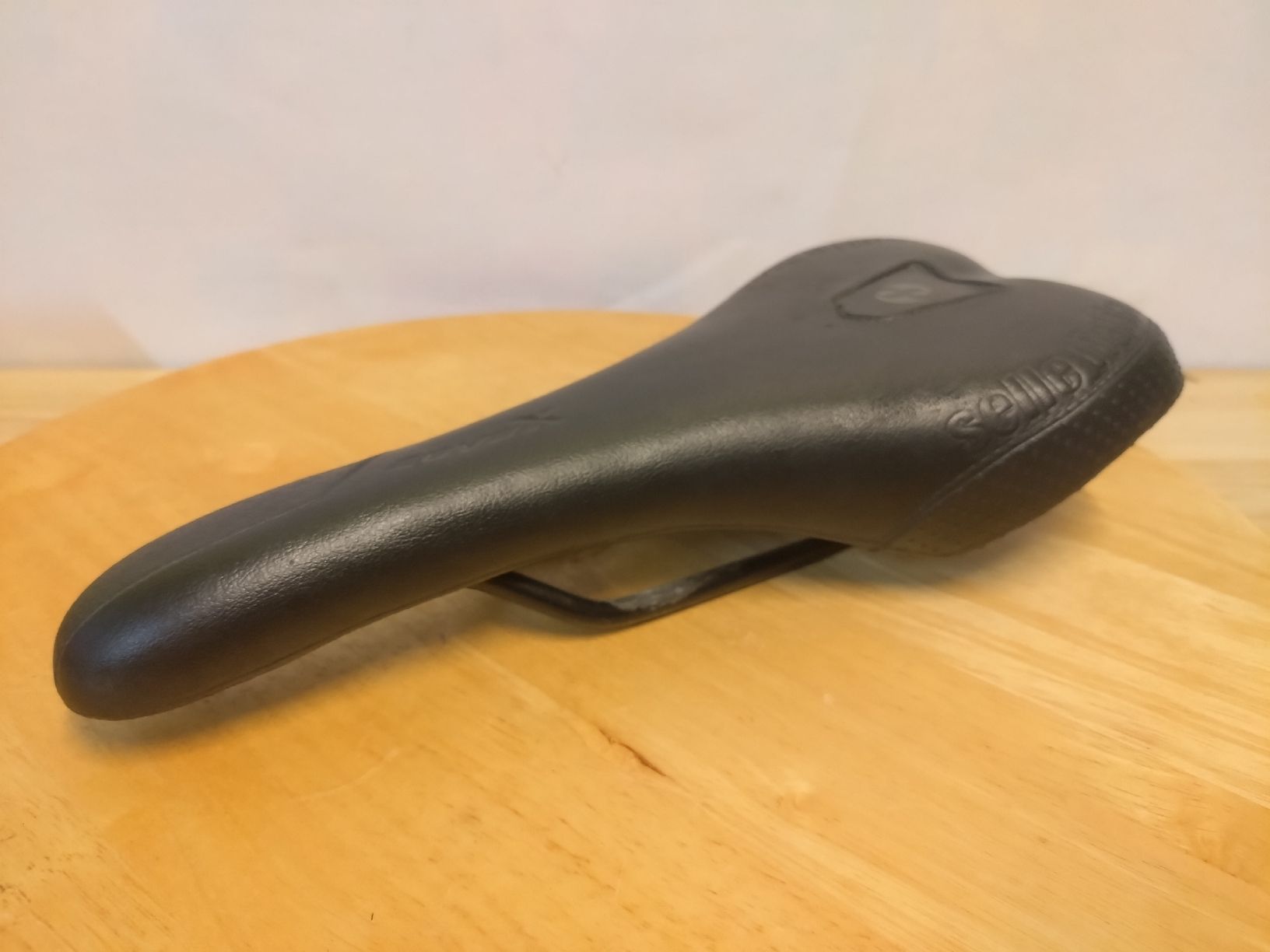 Selle Italia Pièces détachées: Selle Italia X-Base noir – D'occasion à Farvagny-le-Grand par LaCaverne 3