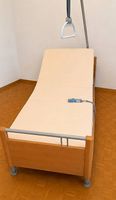 Lit médical électrique avec potence Vitalia Bigla