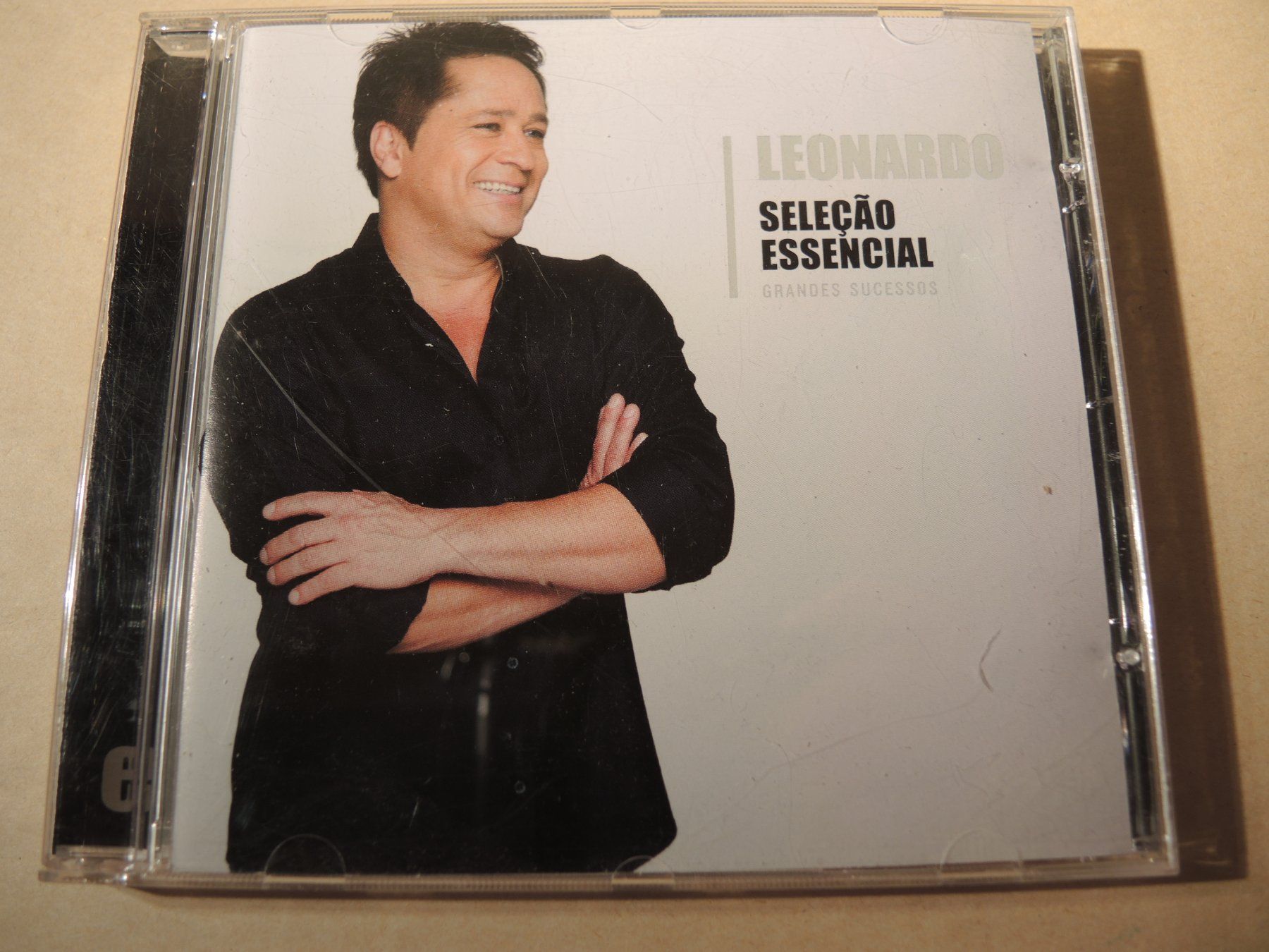 CDs: Leonardo - Seleção Essencial ( CD ) – Gebraucht aus Rorschach von maeck8