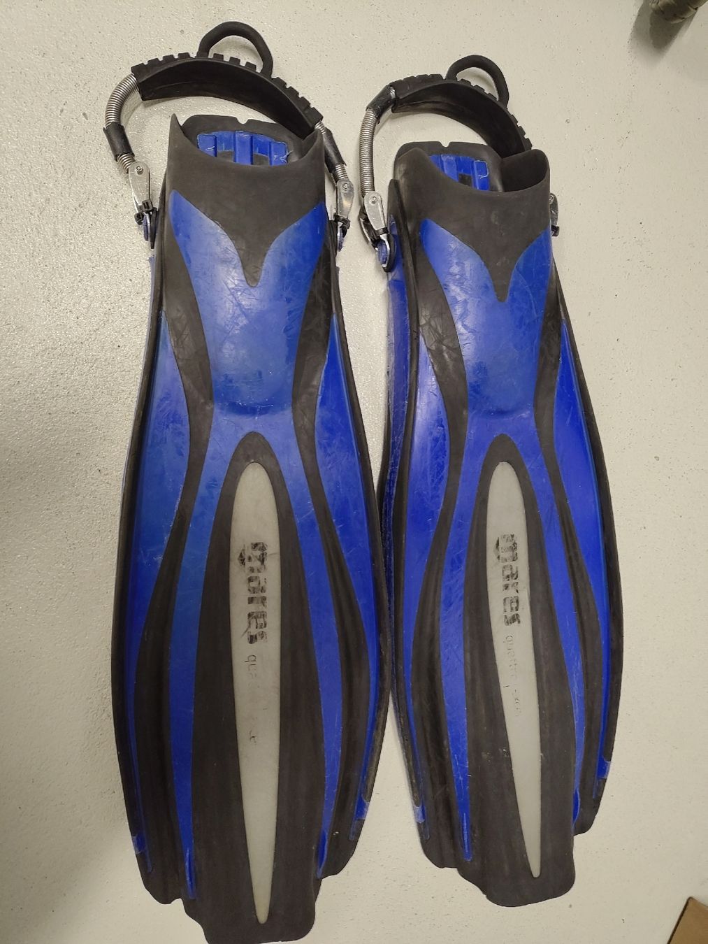 Mares Flossen, Masken & Schnorchel: Mares Flossen XL ab 1.- – Gebraucht aus Steckborn von mingg36