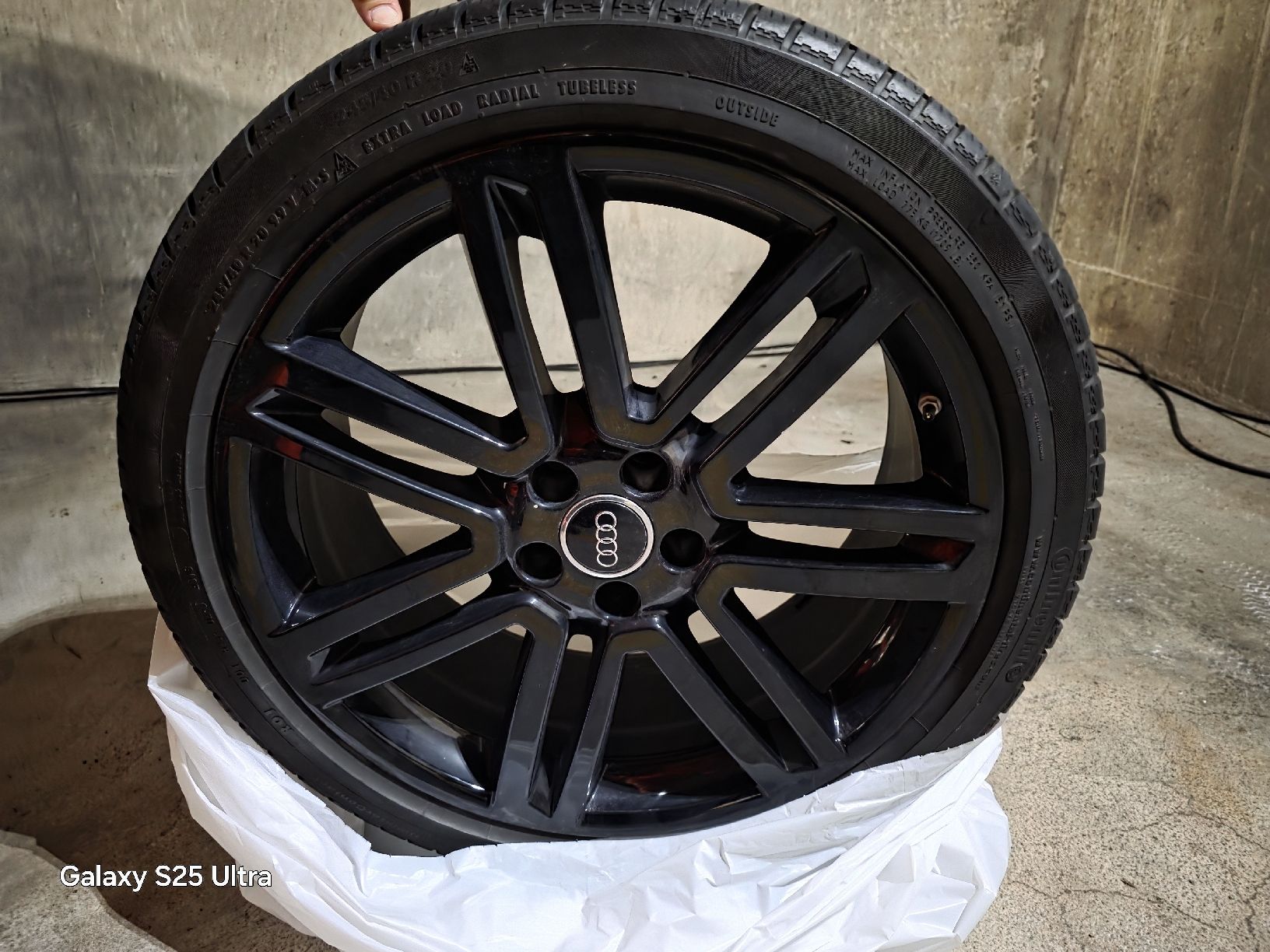 Pneumatici & Ruote complete: Audi Original Winterkompletträder 245/40/20 – Usato da Schwerzenbach venduto da Max460