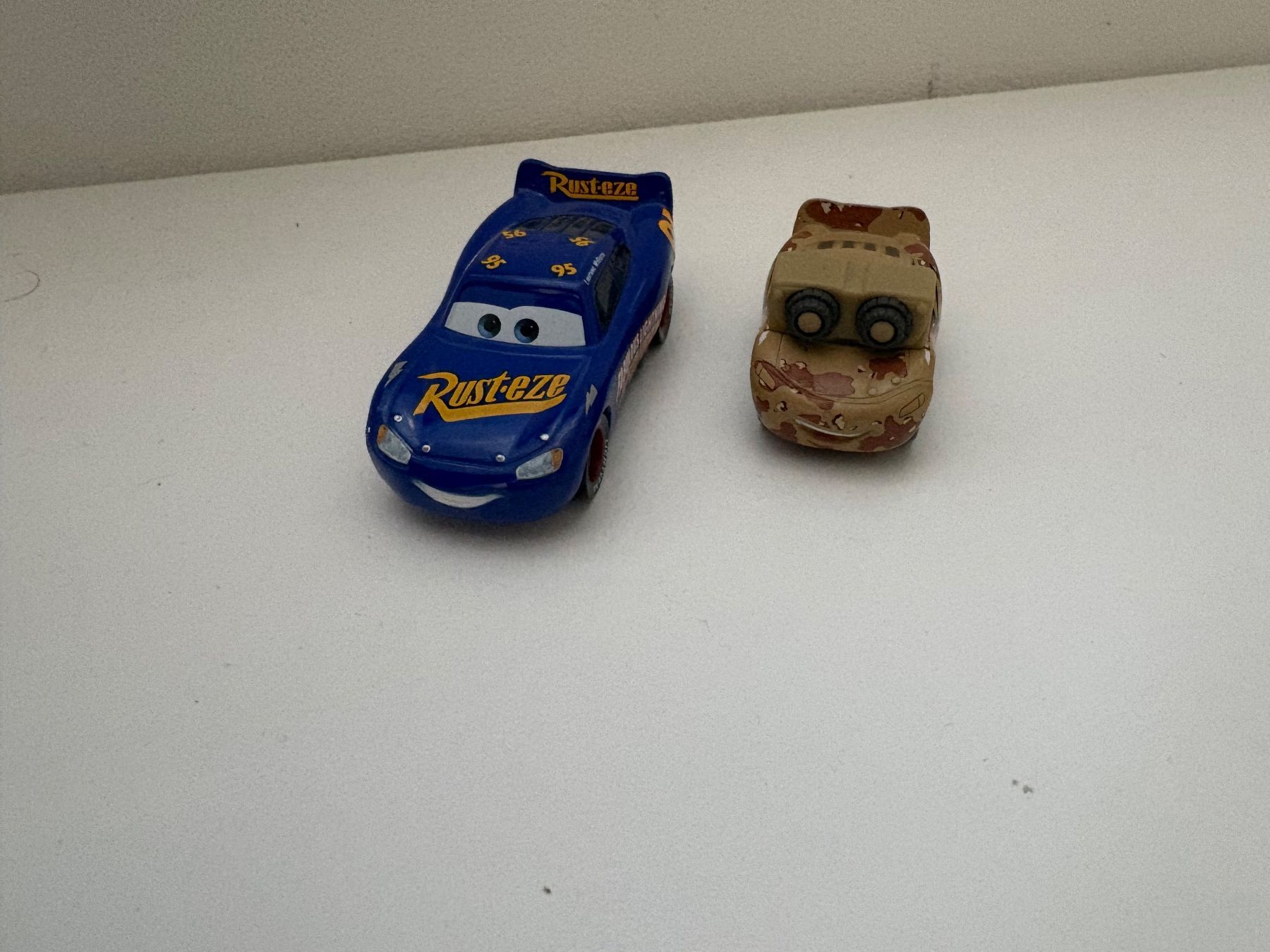 Disney Giocattoli: Mattel Cars Lightning McQueen – Usato da Möhlin venduto da dth_5mw9 1