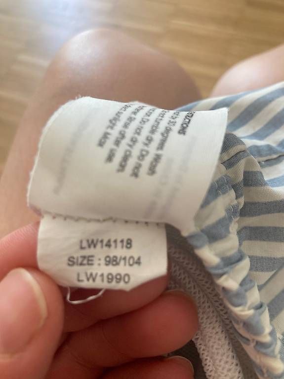 Pantaloni: Liewood Badehose Gr. 98/104 Gestreift – Usato da Zürich venduto da rundeshaus1 2