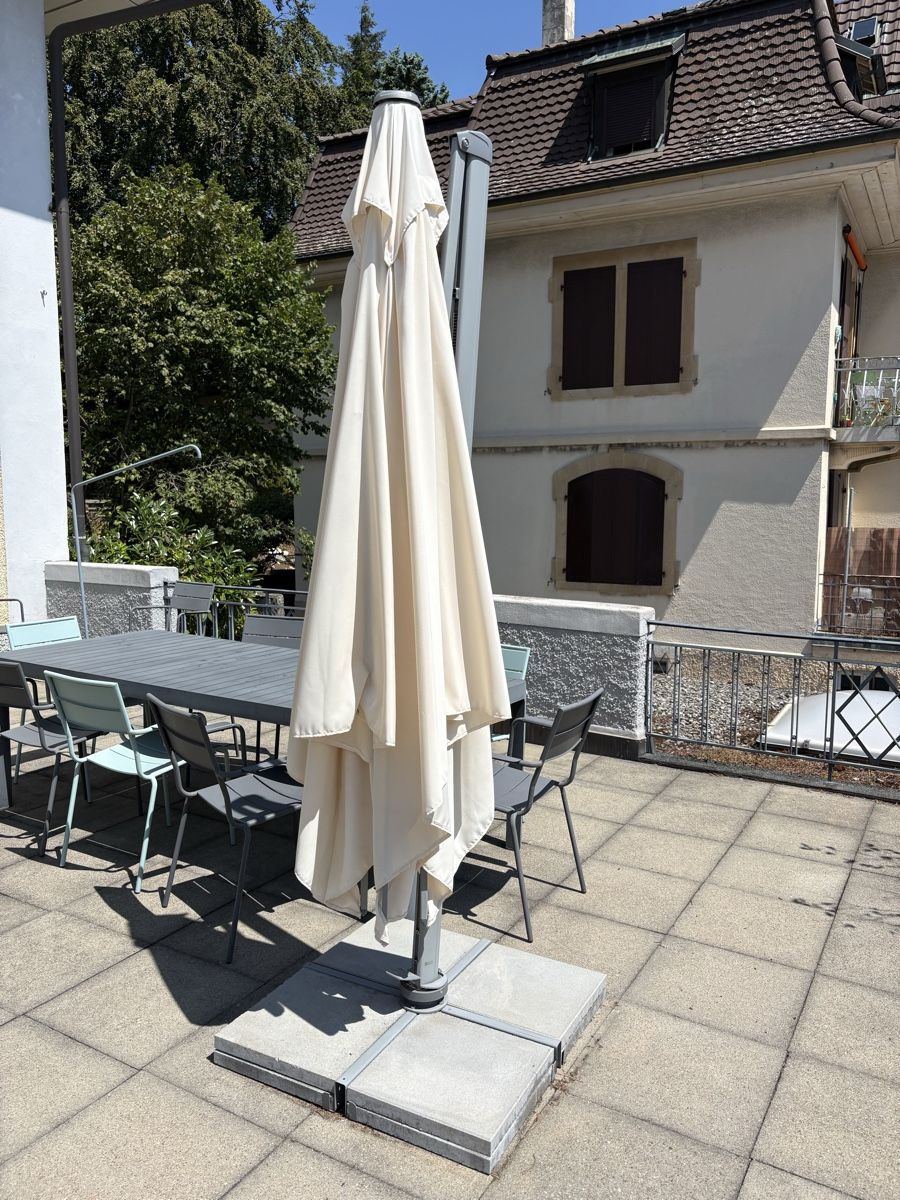 Parasols: Parasol déporté rectangulaire pivotant  – Neuf (Voir description) à Peseux par and_5f6l 4
