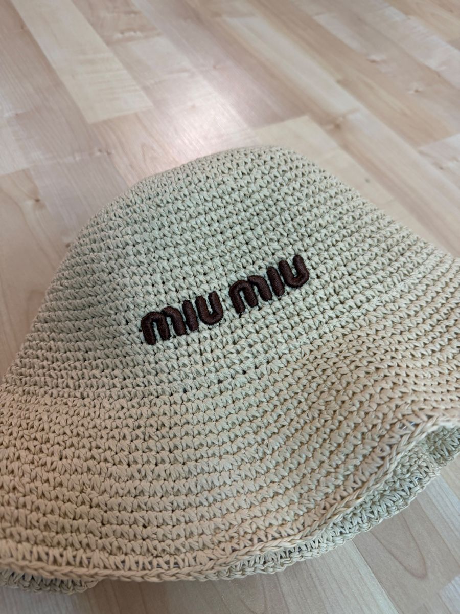 Copricapi, berretti & cappellini: Miu Miu Sonnenhut – Nuovo (secondo la descrizione) da Allschwil venduto da ale_99l7