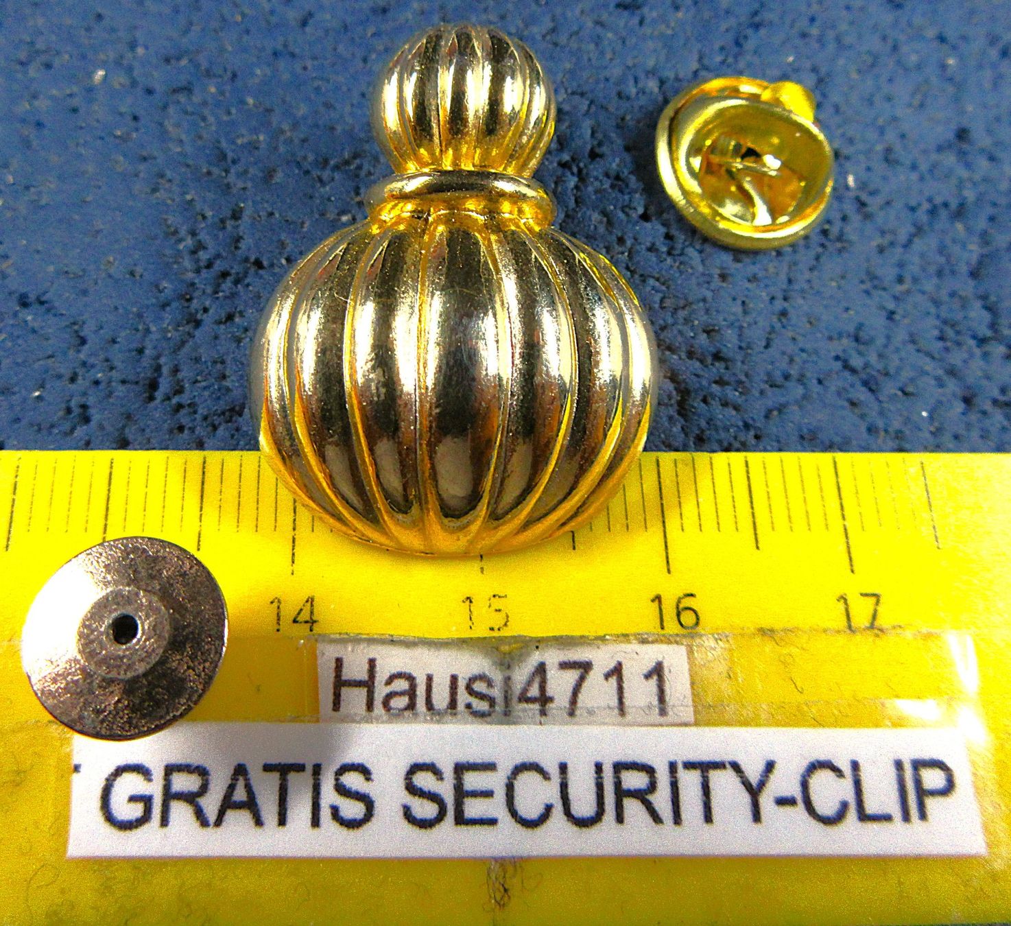 Placchette & Badge: SCHMUCK-PIN 3D GOLDIG WELLA DESIGN PARFUM – Usato da Ettingen venduto da Hausi4711