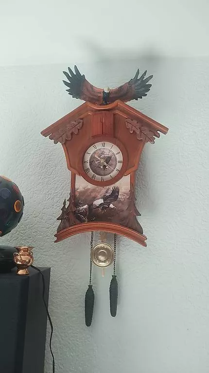 Stand- & Wanduhren: Pendule aigle – Gebraucht aus Estavayer-le-Lac von rga_657c