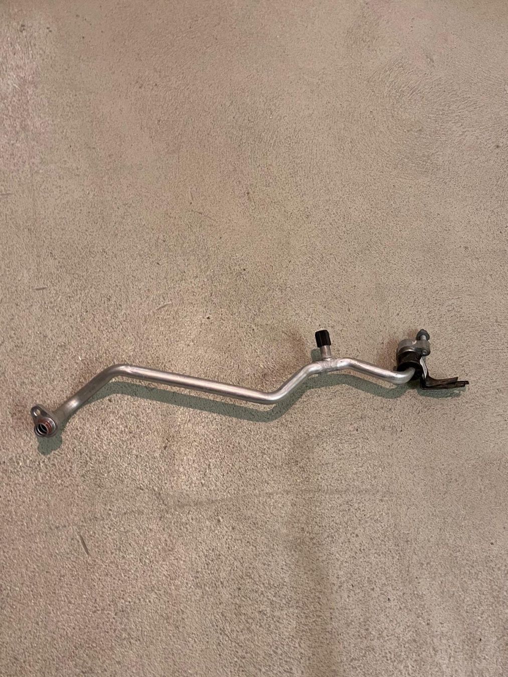 Ford Tutti pezzi di ricambio auto: Ford Fiesta Klima Leitung – Usato da Staffelbach venduto da Corvair1 1