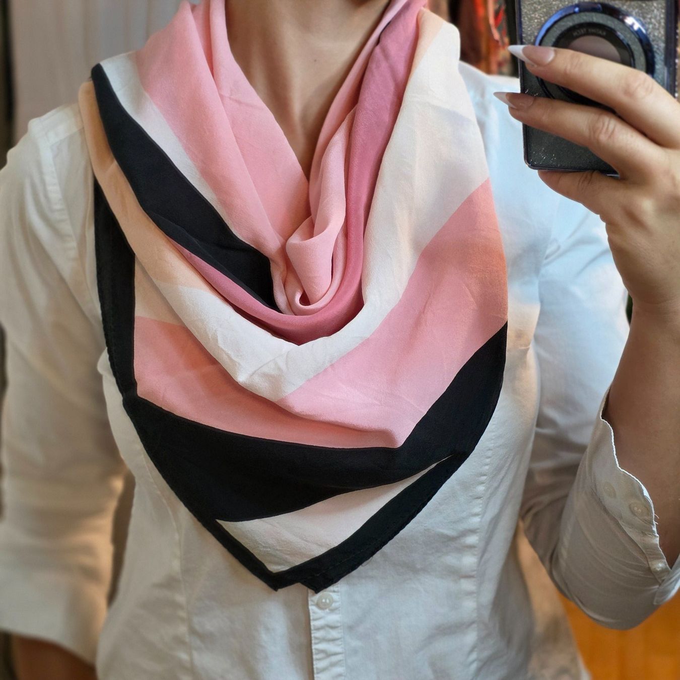 Foulards & écharpes: Seidentuch 100% Seide Handrolliert Rosa Schwarz – D'occasion à Wald ZH par CapLux 5
