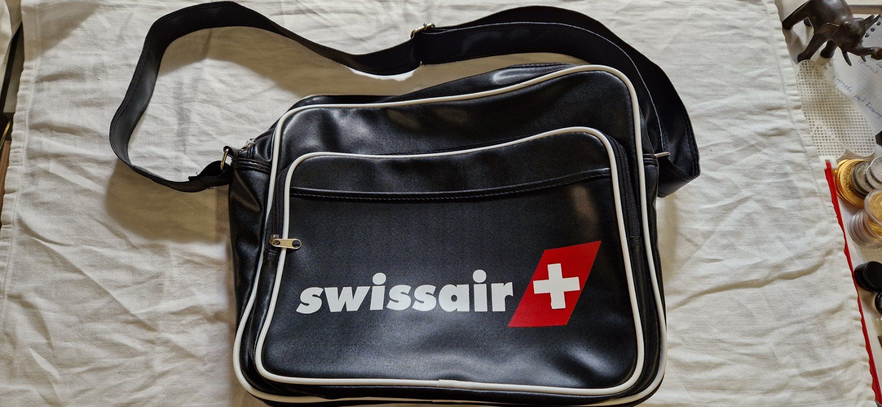 Swissair Borse: SWISSAIR TASCHE SCHWARZ – Usato da Bilten venduto da Mic2022 1