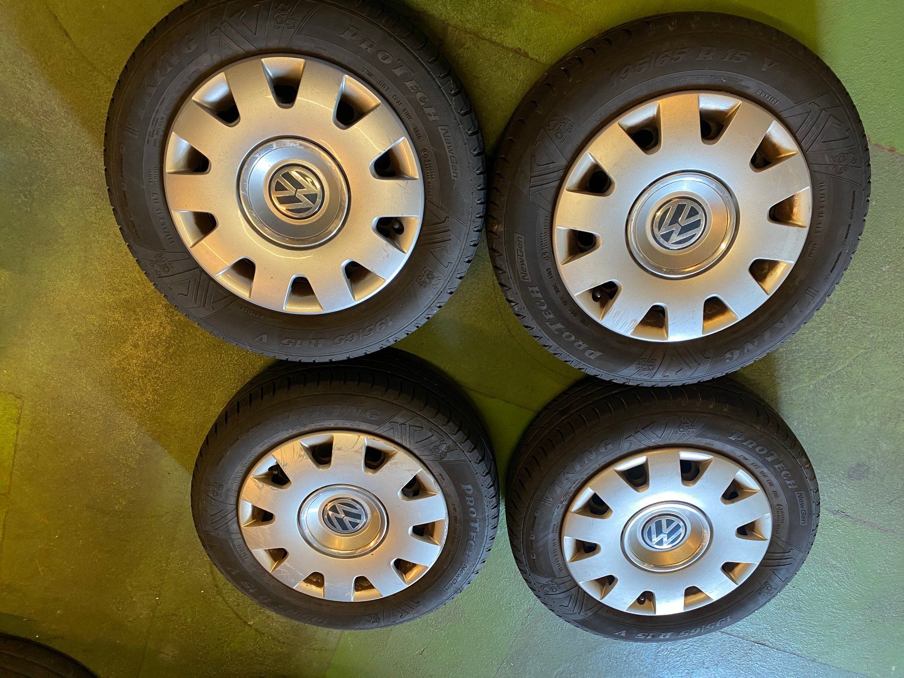 Continental Pneumatici & Ruote complete: Sommerräder VW – Usato da Kaltbrunn venduto da Steoli74