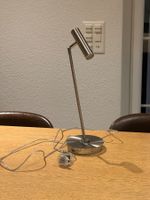 Elegante Tischlampe, LED