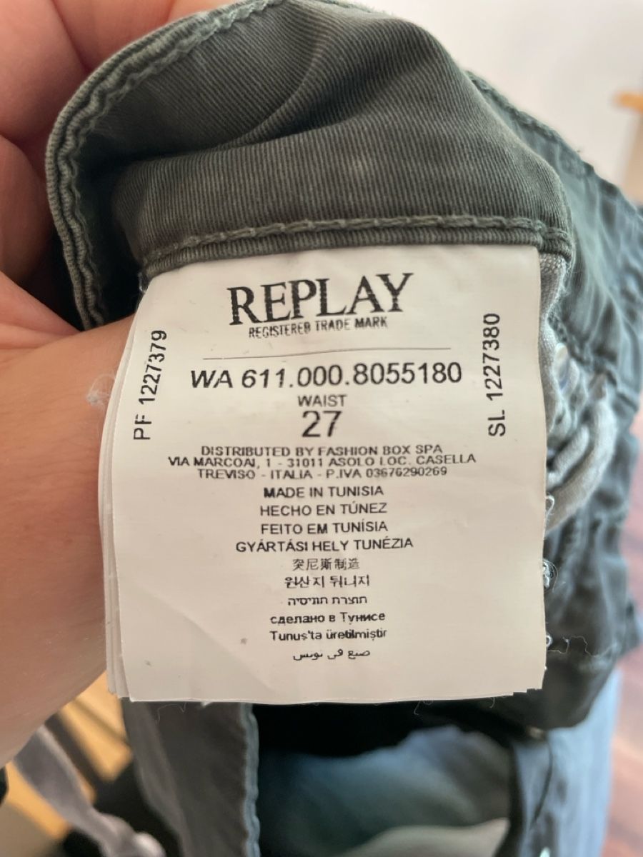 Replay Pantaloni: Graue Shorts Replay 27 – Usato da Basel venduto da pilzliii 6