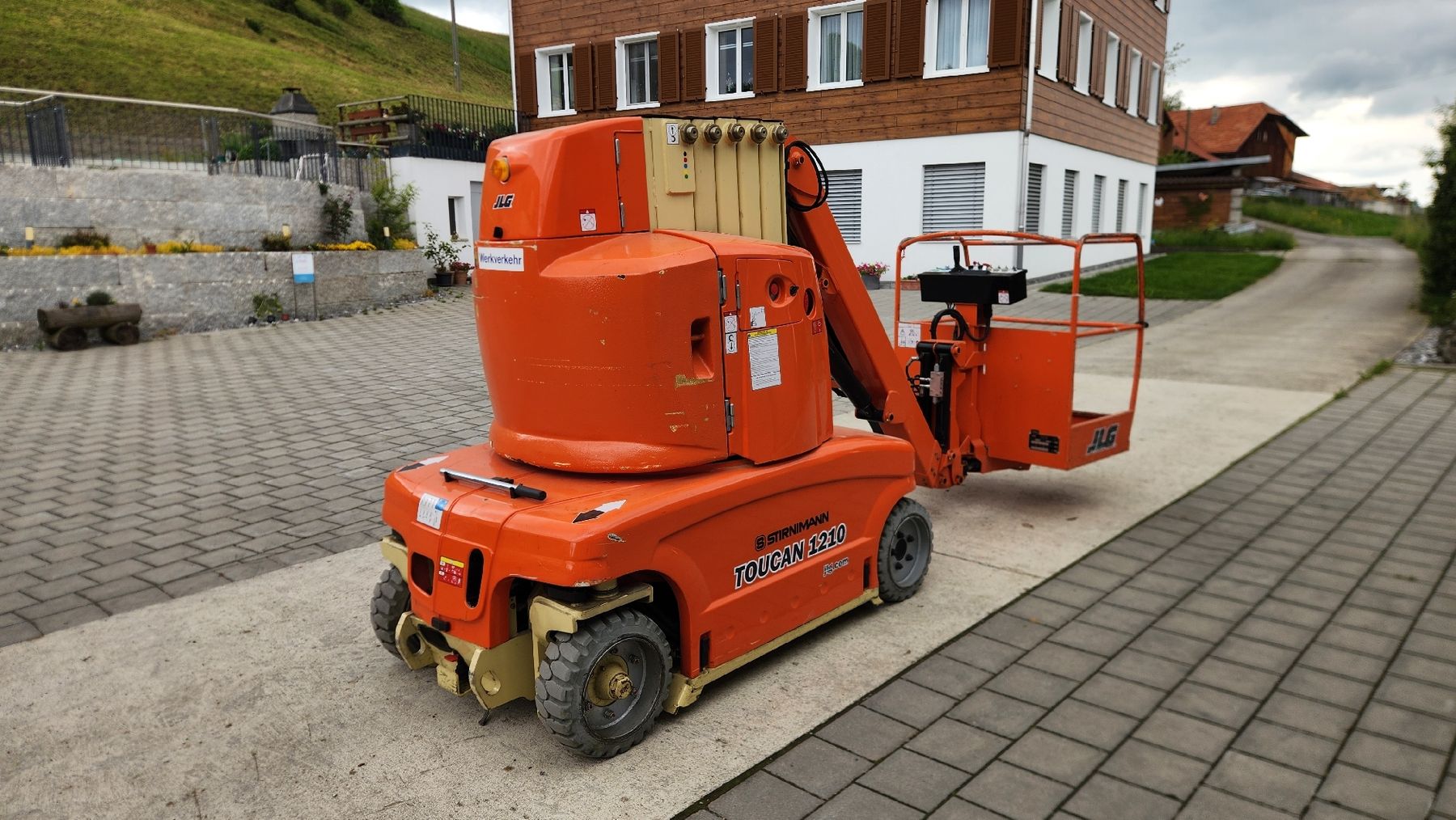 Piattaforme elevatrici & Crick: Hebebühne / Arbeitsbühne / JLG Toucan – Usato da Rengg venduto da fel_g7yw 2