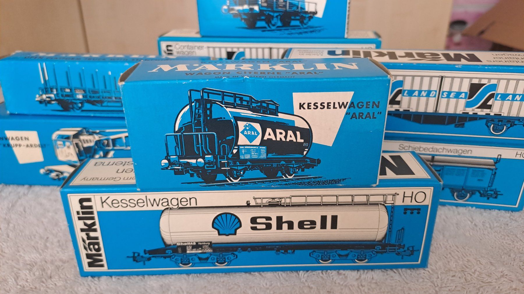 Märklin Modellini di ferrovie: Märklin 9 verschiedene Güterwagen H0 WS/21 – Usato da Winterthur venduto da Riebeli333 1