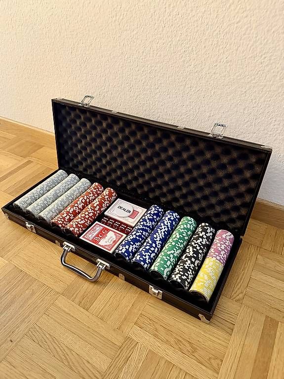 Spiele: Pokerset – Gebraucht aus Kriens von minuB