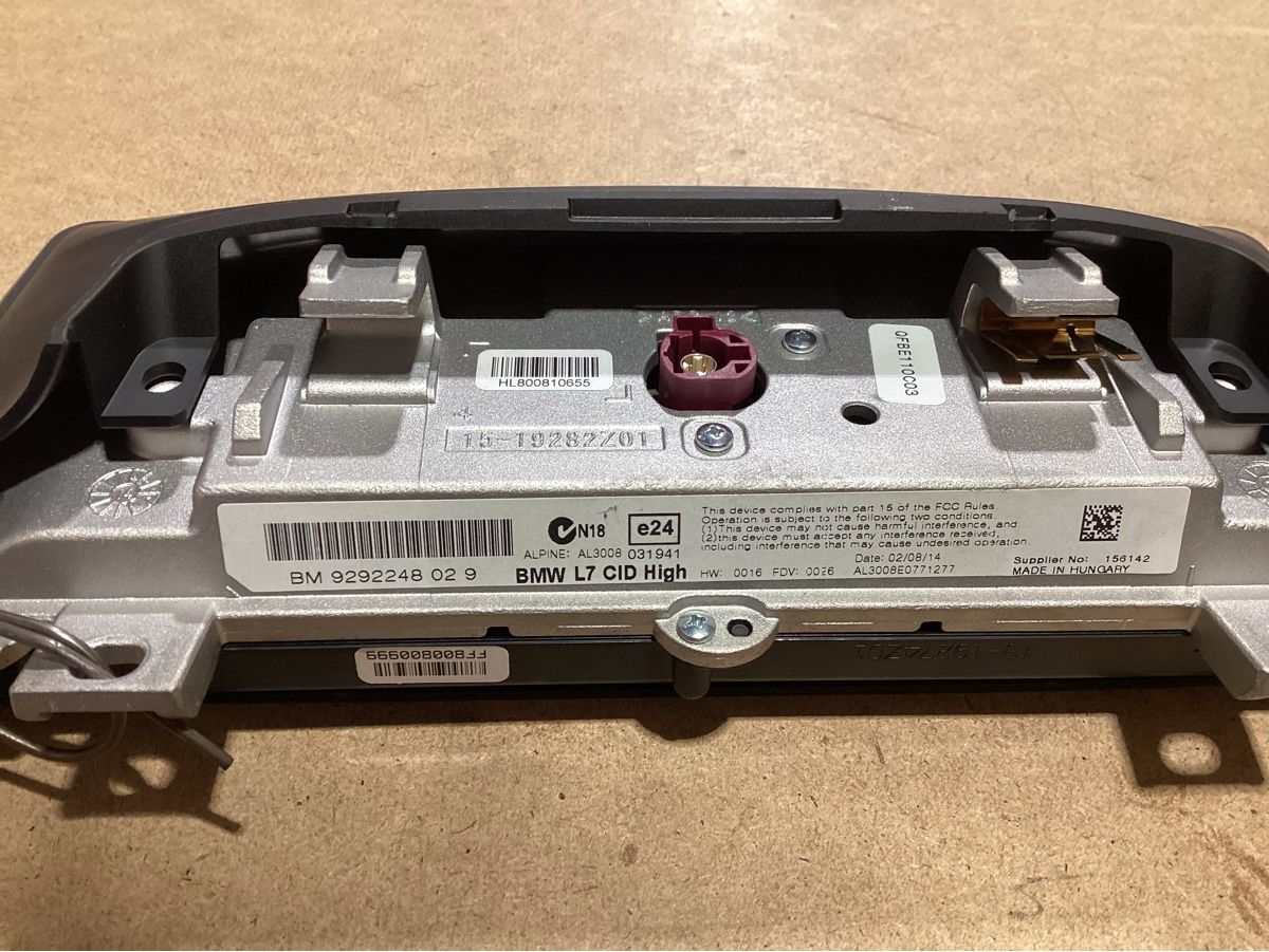 BMW Tutti pezzi di ricambio auto: Bildschirm Navigation zu BMW M4 Coupé – Usato da Reichenburg venduto da T864RX 2