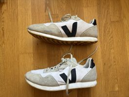 Veja Sneakers Herren Grösse 46 weiss/grau getragen