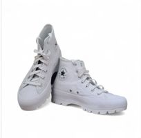 Converse en cuir blanc. Taille 38 EUR, 39 CH