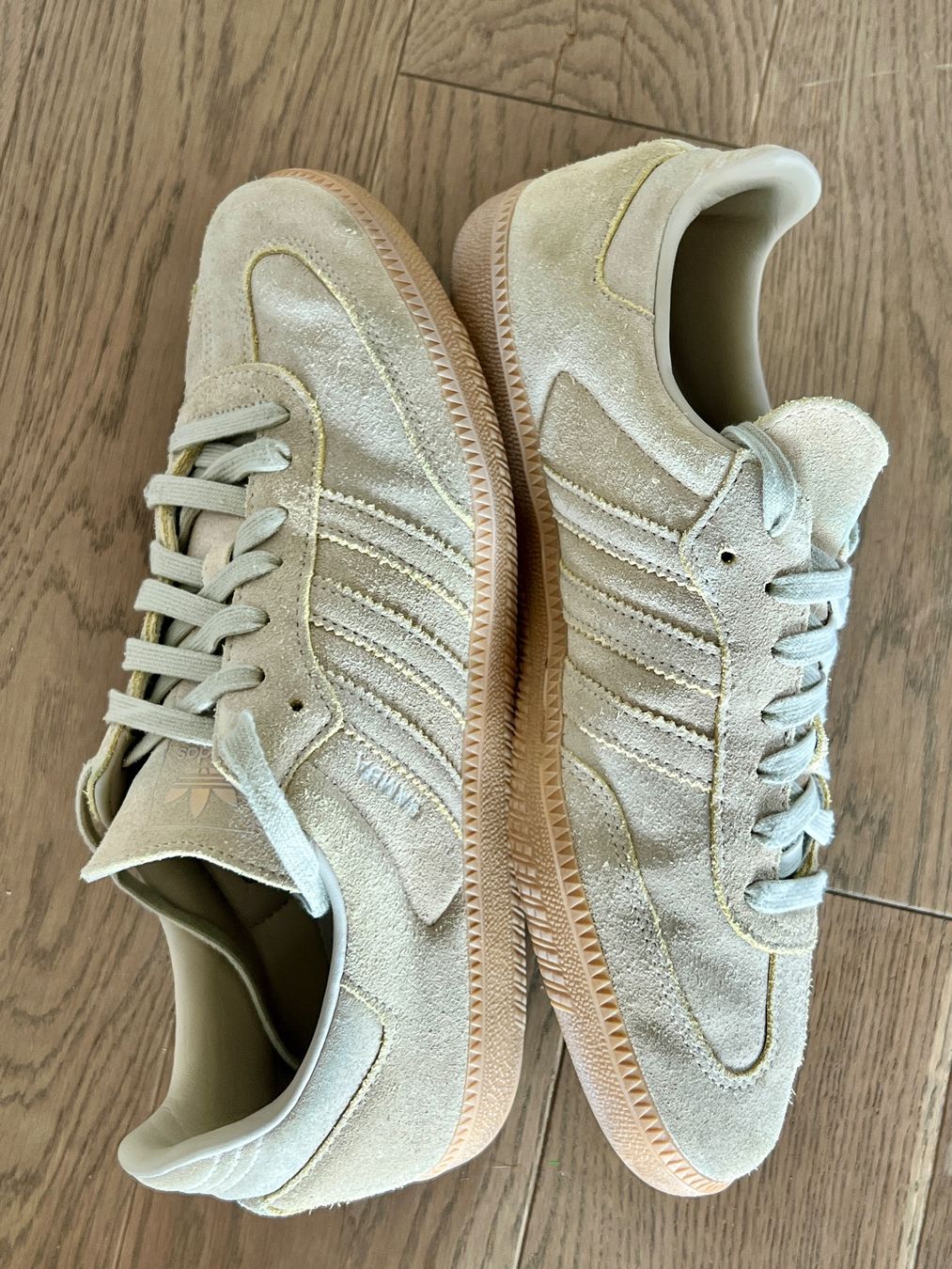 Adidas Scarpe da uomo: Adidas Samba beige – Usato da Uster venduto da Pazzuno
