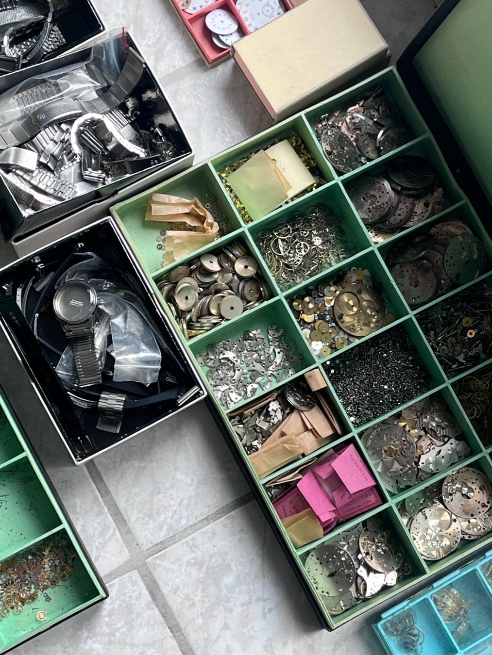 Orologi: Lot Uhrenteile Vintage – Usato da Worblaufen venduto da chronyves 6
