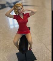 Breitling Pin-Up Girl auf Bombe Figur, Sammlerstück!