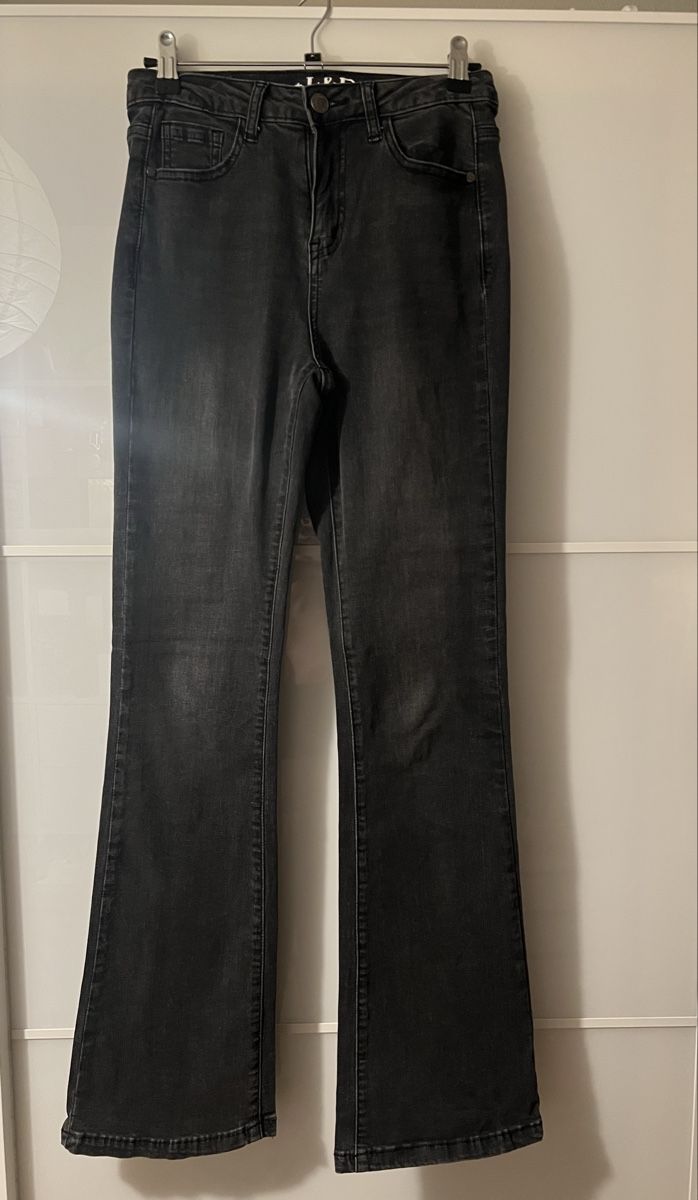 Jeans: Schlaghosen Jeans grau Grösse 34 – Neu (gemäss Beschreibung) aus Hochdorf von lor_dk57