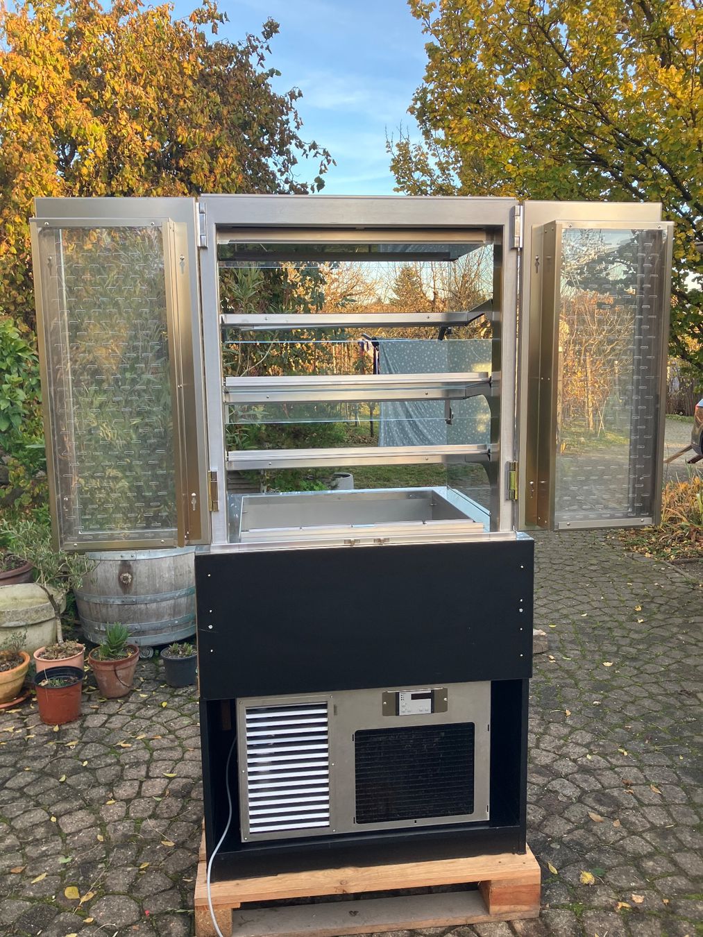 Allestimento di negozi e stand fieristici: Kühltheke/Vitrine  Glas/CNS – Usato da Dürrenäsch venduto da gaertner_79 1