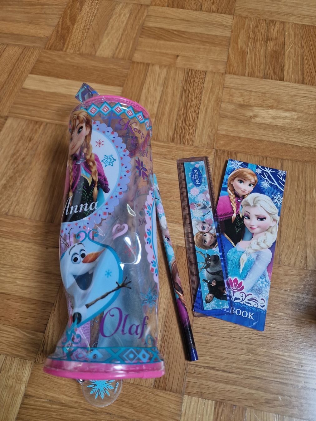 Matite, matite colorate & gessi: Disney Frozen Schreibwaren set – Nuovo e nell'imballaggio originale da Riehen venduto da CL1n2 2