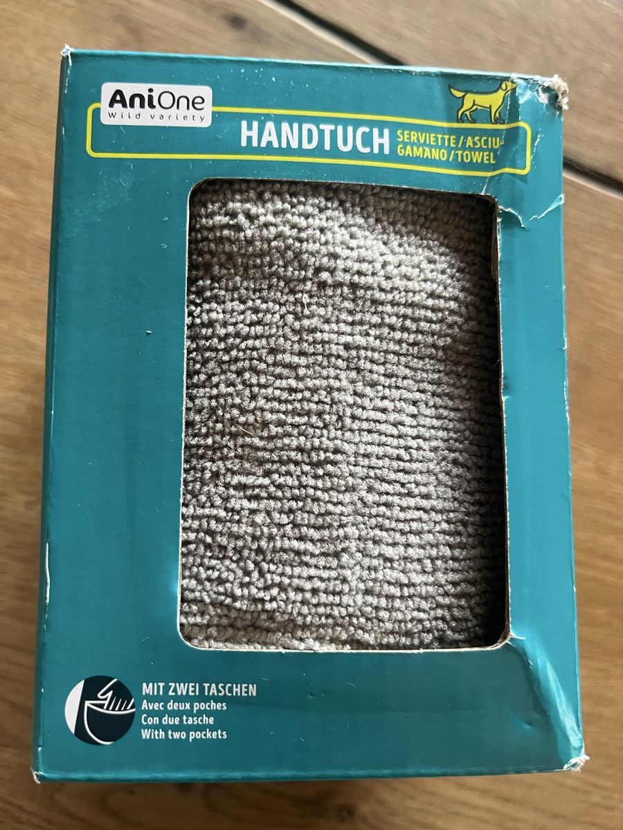 Teli da bagno: Handtuch 40 x 80cm für Hunde – Nuovo e nell'imballaggio originale da Plaffeien venduto da CN83